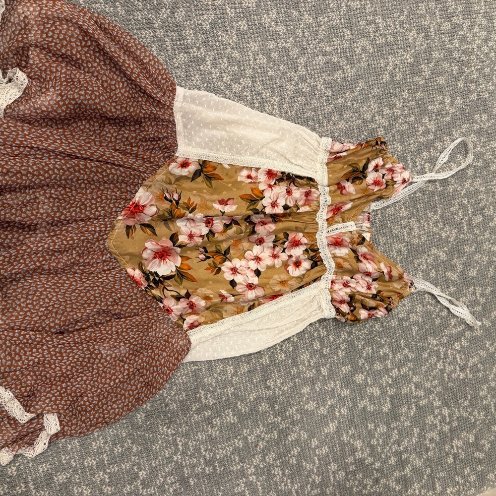 Sunday Floral Dress with Lace Detail